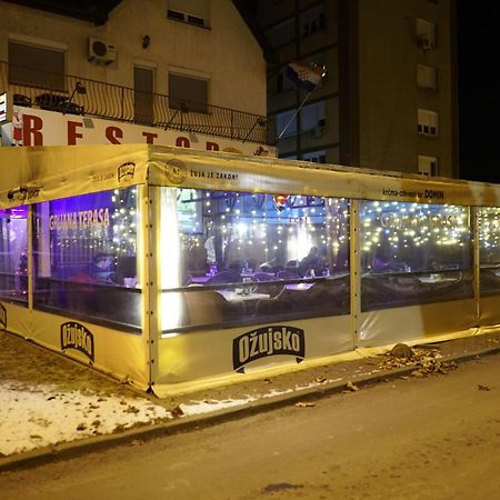 Отель Domin Осиек Экстерьер фото